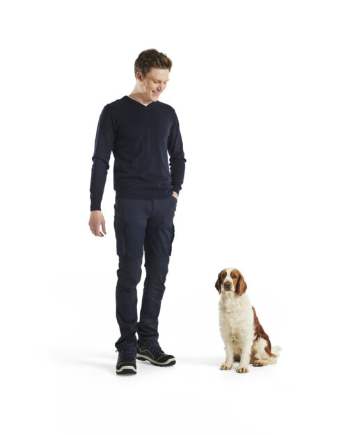 a6df72e0-ee35-49e0-90b3-1f450e3f3e9f Pullover gestrickt