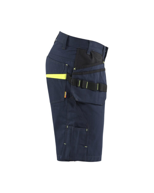 Service Shorts mit Nageltaschen